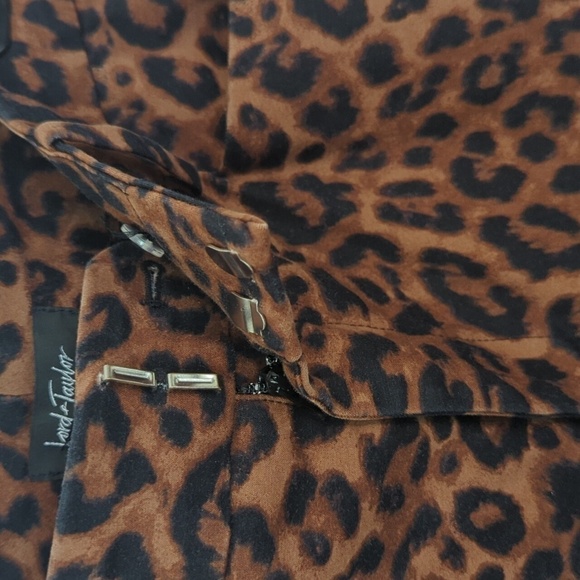 Lord & Taylor Brown Leopard Print Skinny Pants Size 6 - Picture 4 of 6